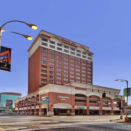 Hampton Inn St Louis- At The Arch Saint Louis Bagian luar foto