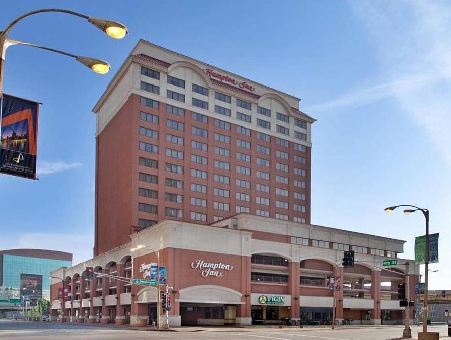 Hampton Inn St Louis- At The Arch Saint Louis Bagian luar foto