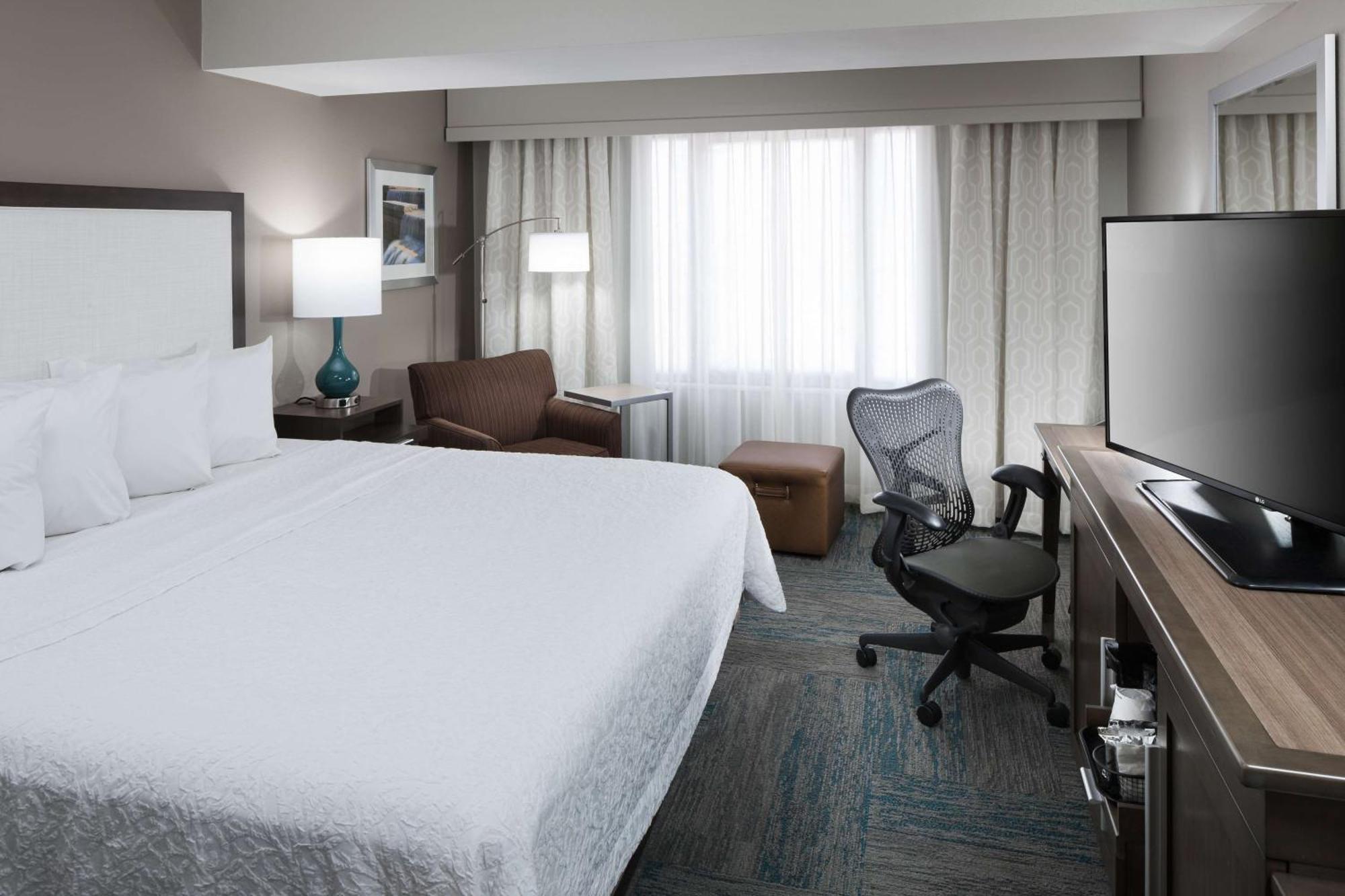 Hampton Inn St Louis- At The Arch Saint Louis Bagian luar foto