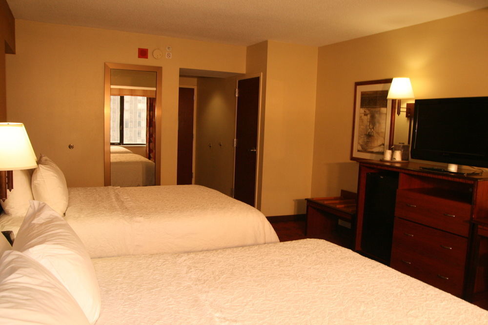 Hampton Inn St Louis- At The Arch Saint Louis Bagian luar foto