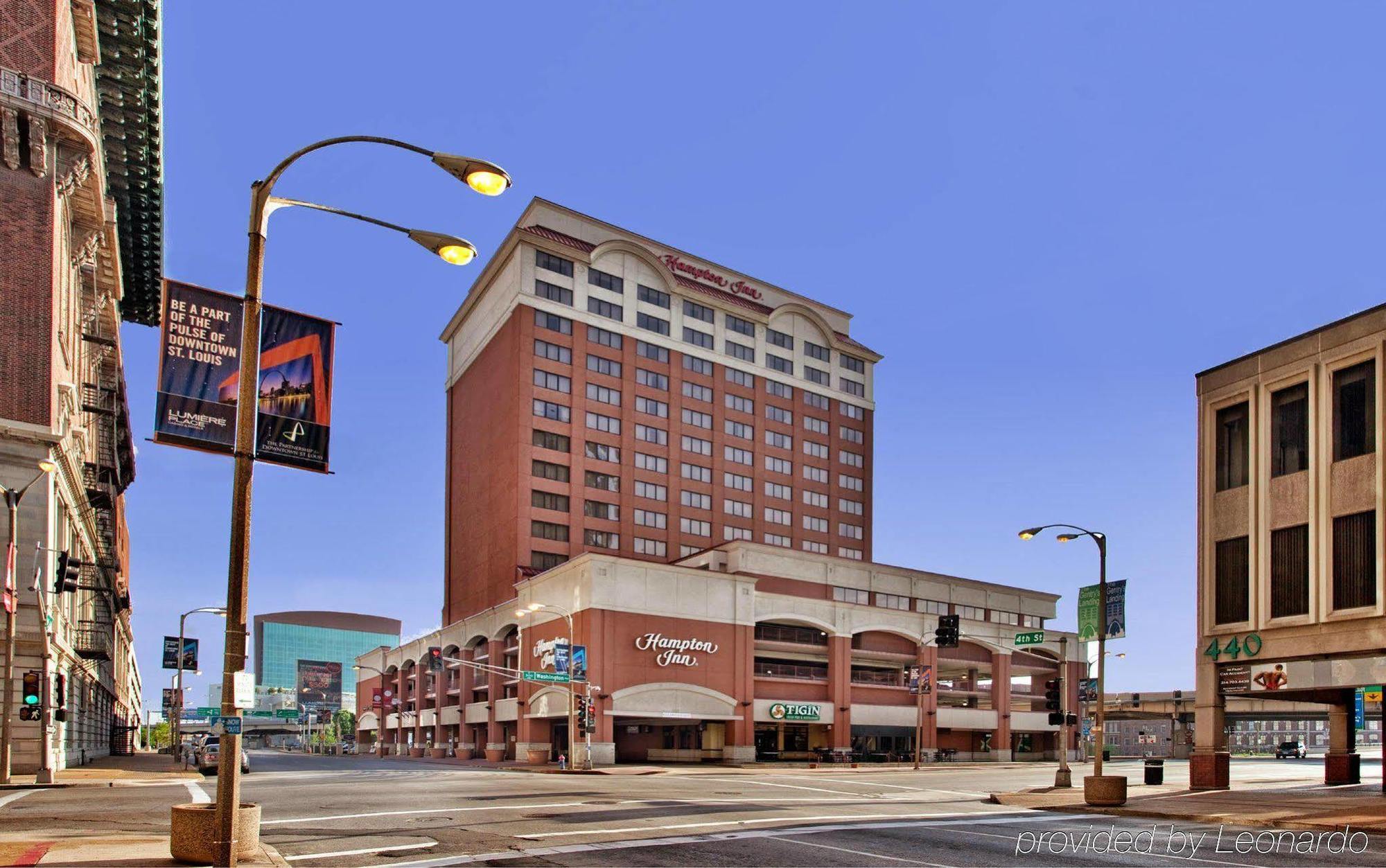 Hampton Inn St Louis- At The Arch Saint Louis Bagian luar foto